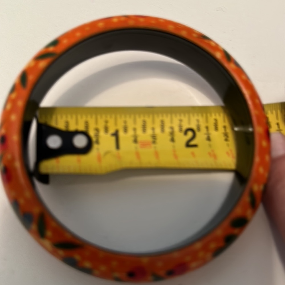 Vintage hand painted lacquered wooden bracelet - Picture 7 of 7